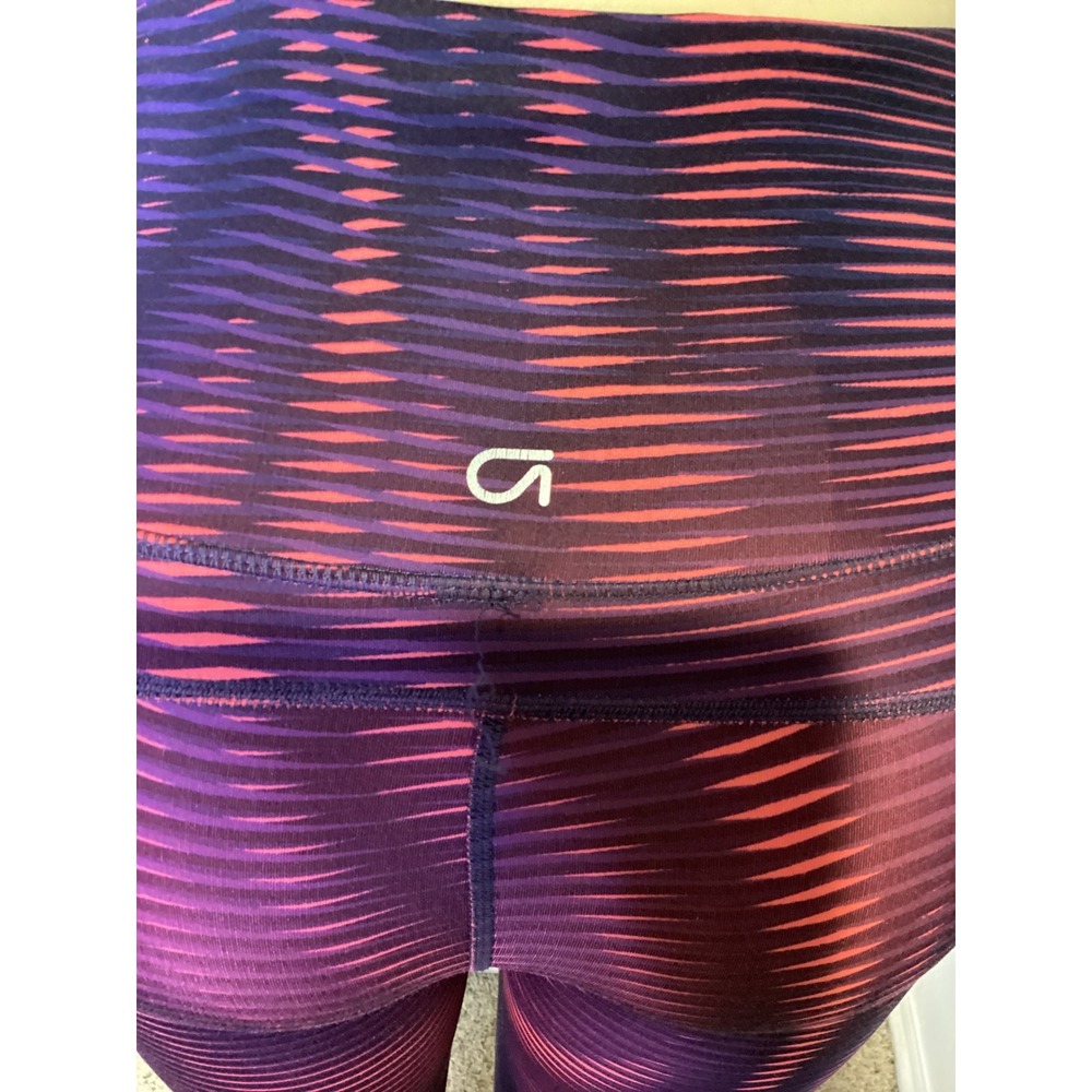 GapFit Womens Leggings Purple‎ Pink Abstract Stripe Athleisure Size S - Picture 5 of 7